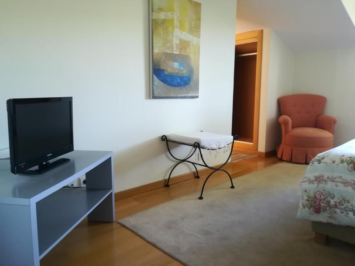 卡什塔涅拉德佩拉Casa Ribeira De Pera别墅 外观 照片