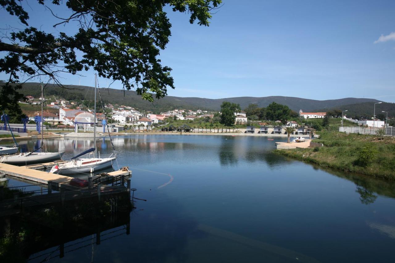 卡什塔涅拉德佩拉Casa Ribeira De Pera别墅 外观 照片