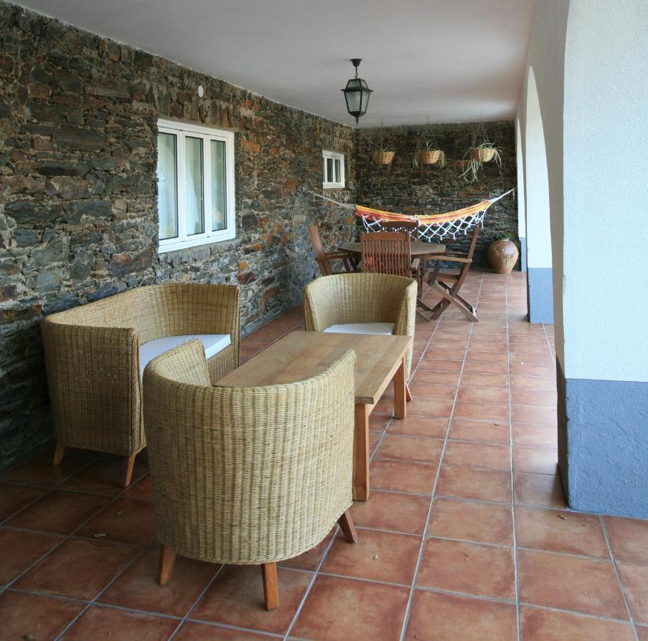 卡什塔涅拉德佩拉Casa Ribeira De Pera别墅 外观 照片