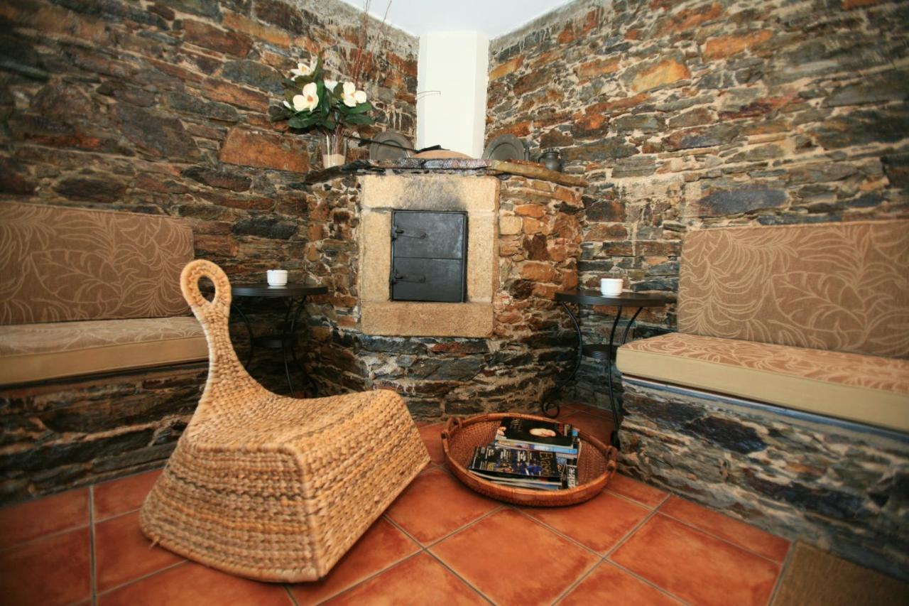 卡什塔涅拉德佩拉Casa Ribeira De Pera别墅 外观 照片