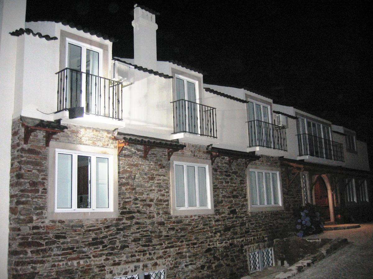 卡什塔涅拉德佩拉Casa Ribeira De Pera别墅 外观 照片